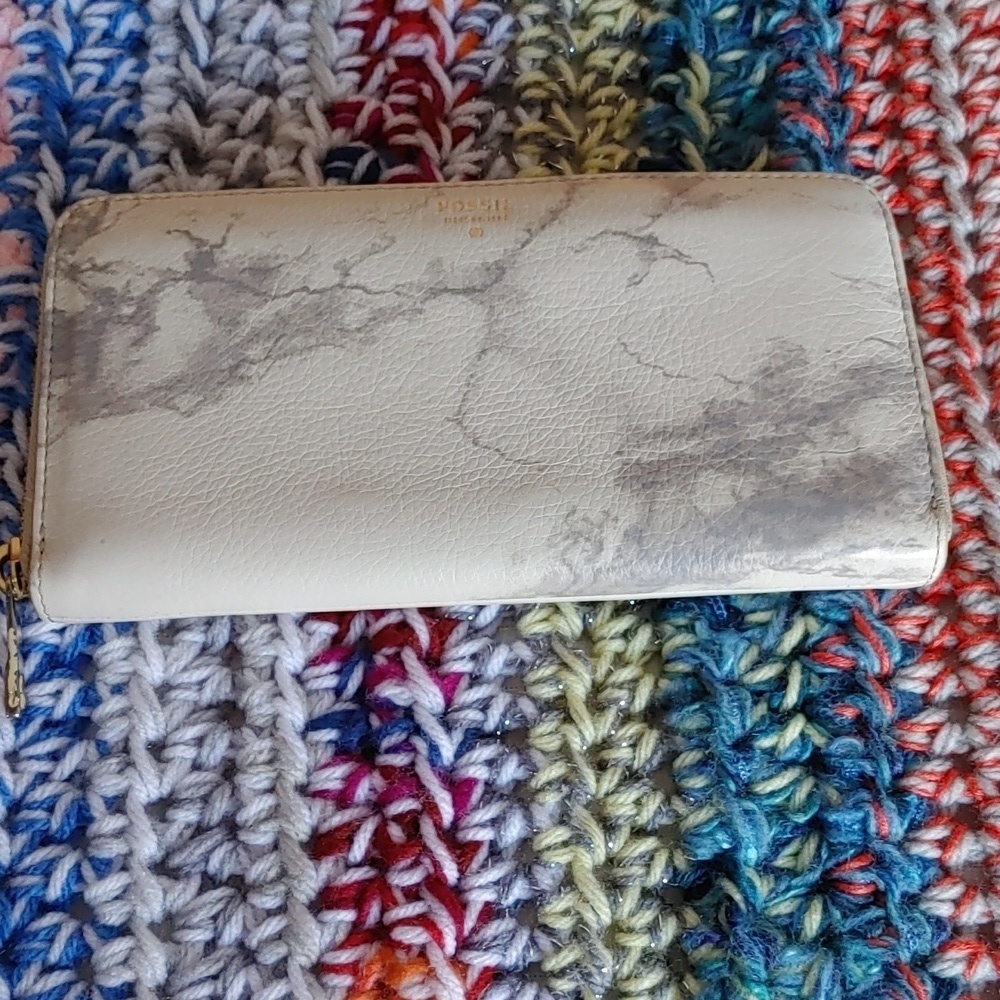 Fossil Leather Gray & White Marbled Wallet
